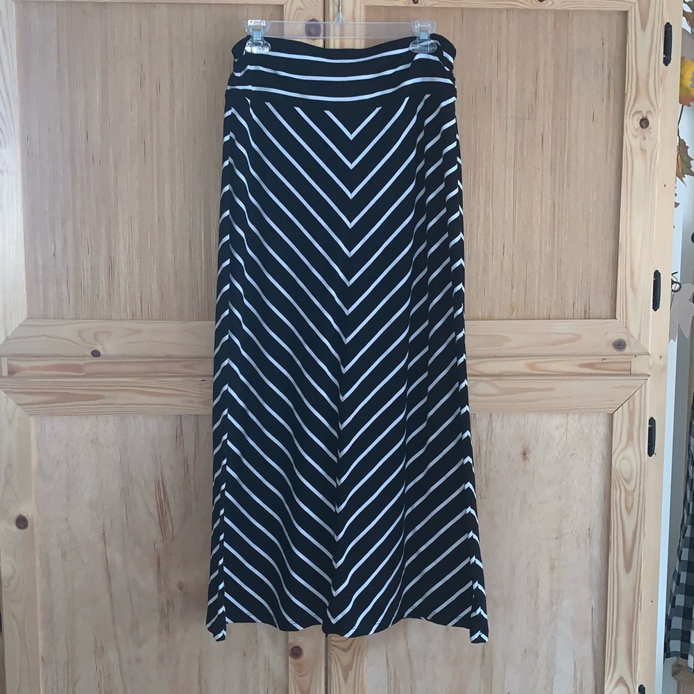 Faded Glory long modest black/white striped maxi skirt size M 8/10